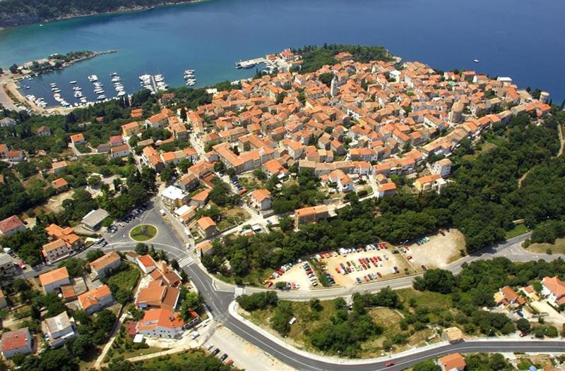 Appartamento Ela I Gabi Omišalj Esterno foto