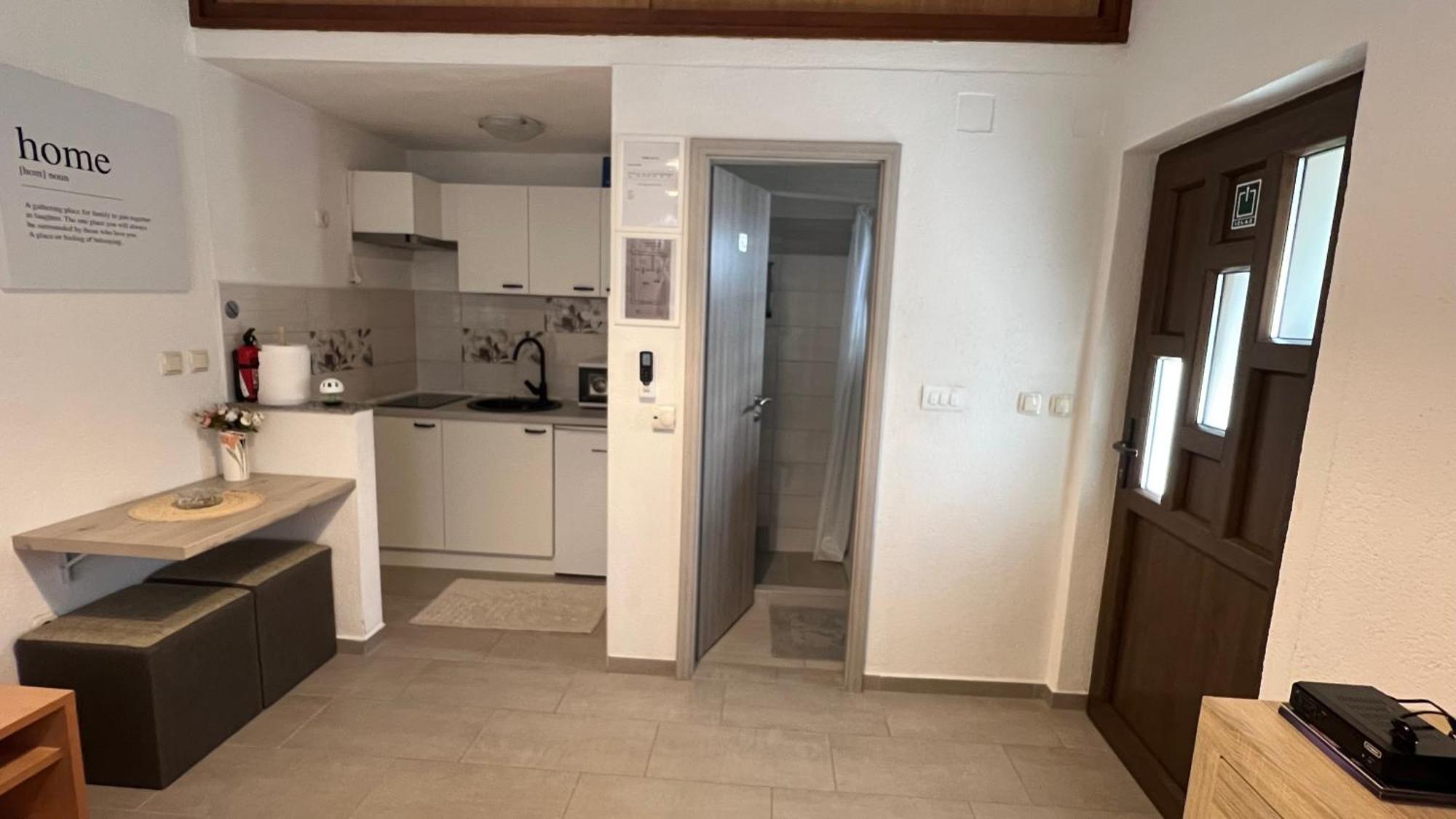 Appartamento Ela I Gabi Omišalj Esterno foto