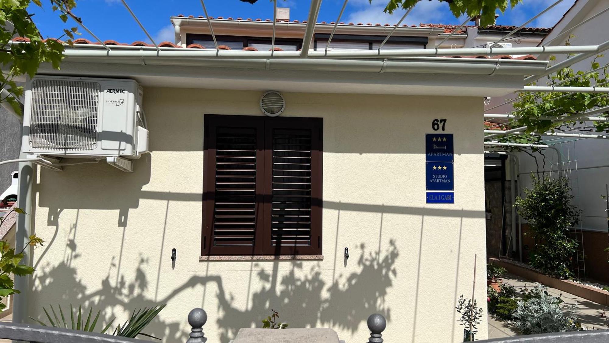 Appartamento Ela I Gabi Omišalj Esterno foto